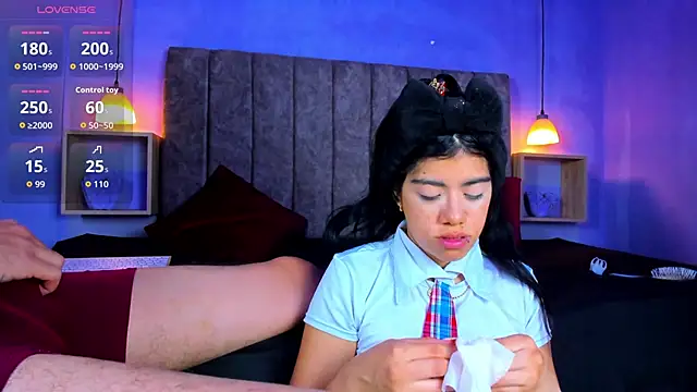 Zoe Axel1 online show from April 13, 8:02 pm