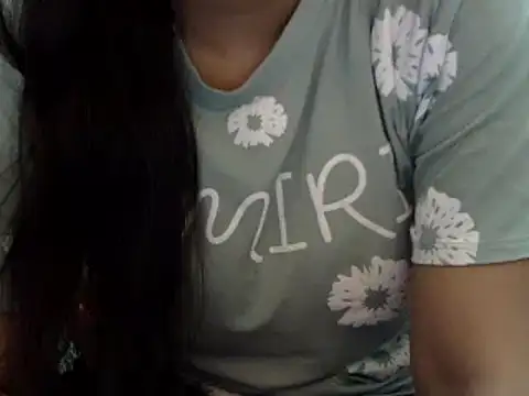 Snapshot of NayraG chatting on August 1, 7:17 am NayraG online show from August 1, 7:17 am