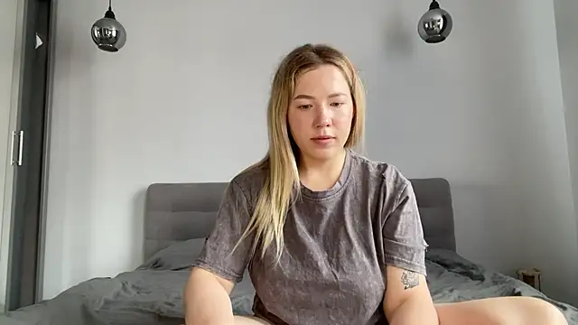 alyrasun online show from July 18, 9:29 am