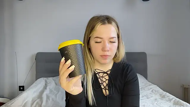 alyrasun online show from March 30, 6:15 am