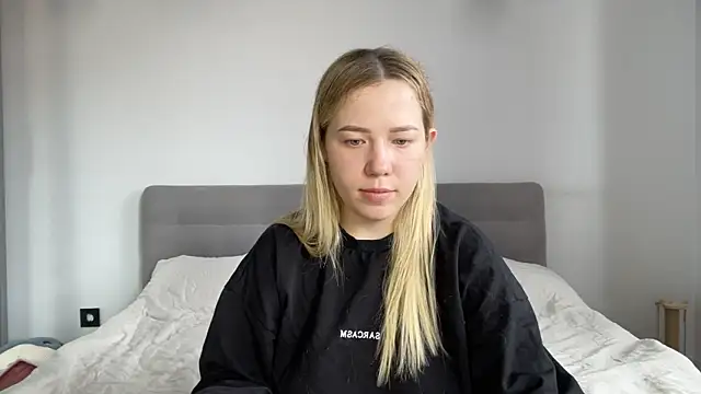 alyrasun online show from May 24, 7:08 am