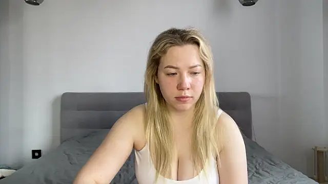 alyrasun online show from May 4, 7:00 am