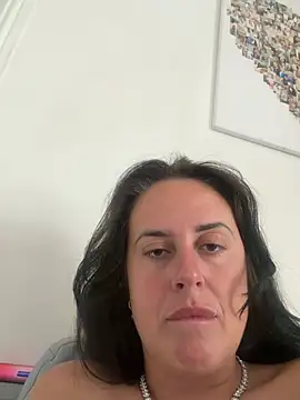BunnyBallyX online show from May 3, 7:13 am