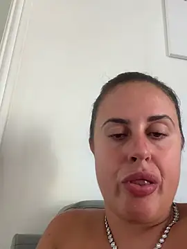BunnyBallyX online show from July 28, 3:19 pm
