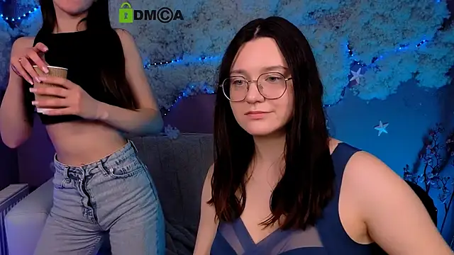 Snapshot of bella_dorn chatting on May 20, 8:06 pm bella dorn online show from May 20, 8:06 pm