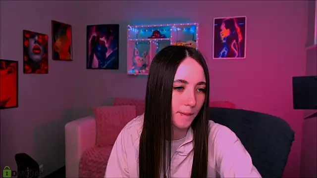 Snapshot of bella_dorn chatting on April 27, 12:14 pm bella dorn online show from April 27, 12:14 pm