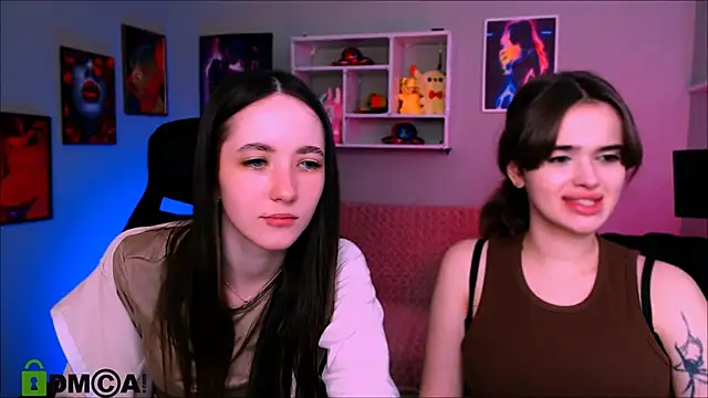 Snapshot of bella_dorn chatting on April 30, 1:40 pm bella dorn online show from April 30, 1:40 pm
