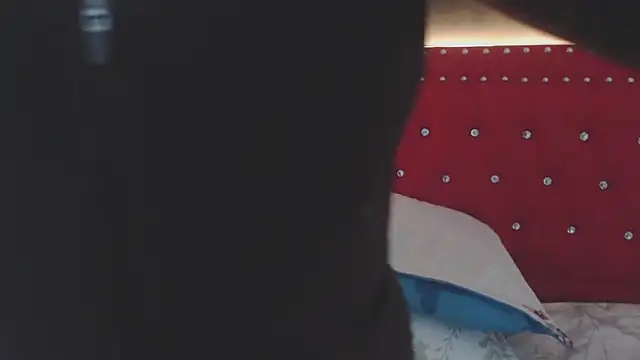 danielawidx online show from April 7, 8:21 pm