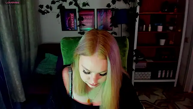 AmeliaMerris online show from March 27, 8:10 pm