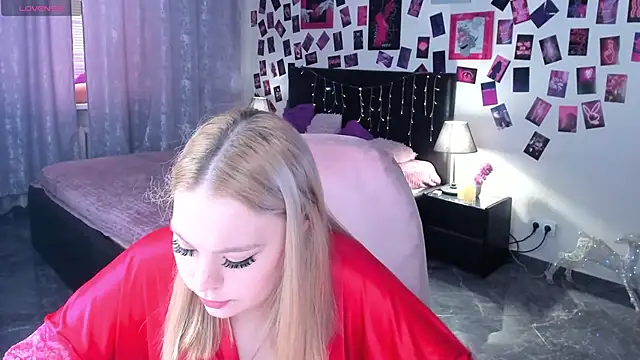 AmeliaMerris online show from April 15, 10:54 am