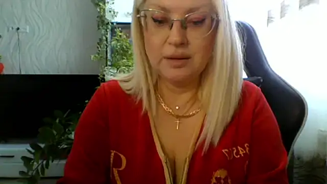 LianaSweetX online show from March 29, 7:32 am