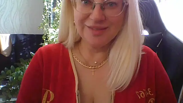 LianaSweetX online show from April 23, 5:14 am