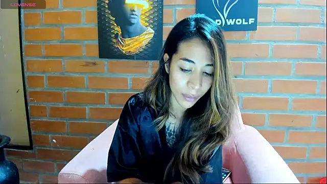 Badwolf818  online show from April 24, 8:27 am