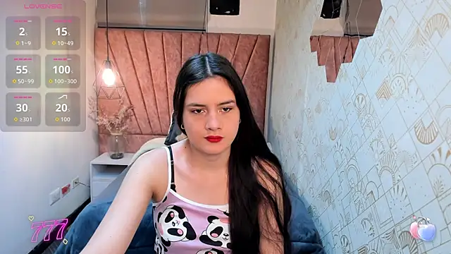 Zoe  Taylor   online show from March 20, 11:55 am