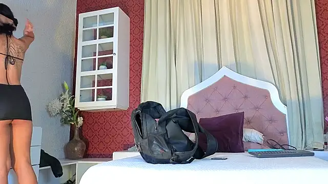 Sienna Dark online show from April 22, 11:17 am