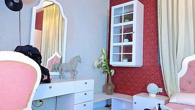 Sienna Dark online show from April 15, 11:16 am