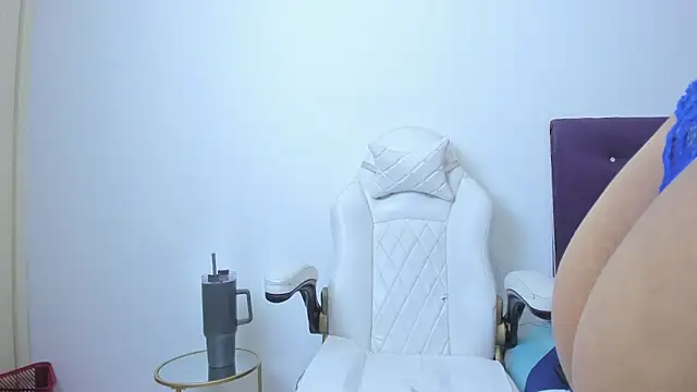 madelinesquirt online show from March 24, 7:14 pm