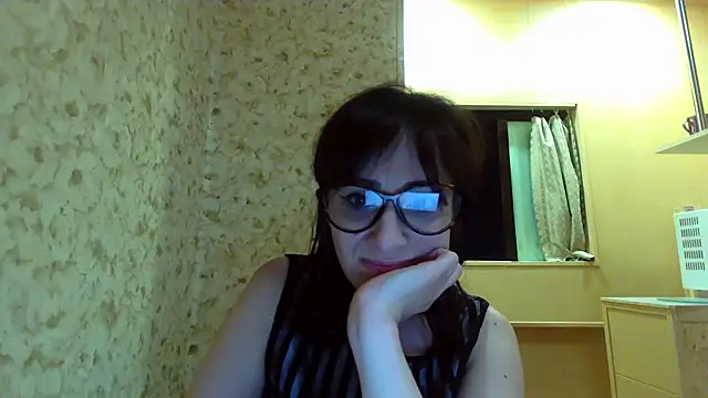 Snapshot of Barbie_Rococo chatting on August 4, 6:56 pm Barbie Rococo online show from August 4, 6:56 pm