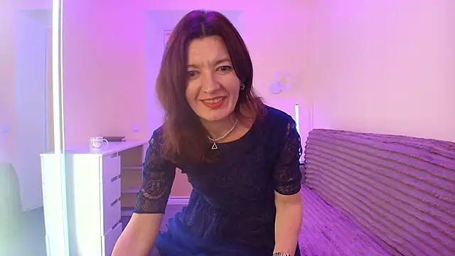 Bonnie Naughtyy online show from June 24, 4:49 pm