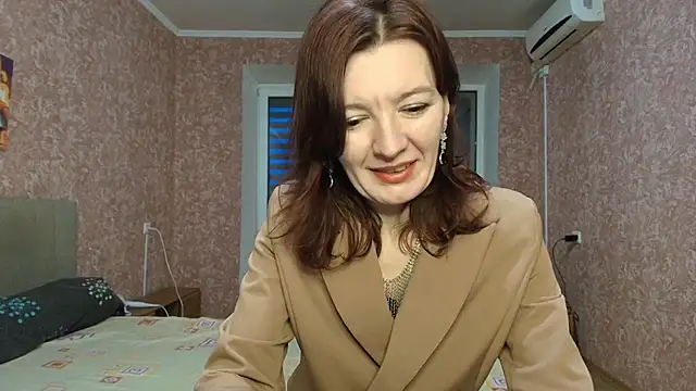 Bonnie Naughtyy online show from April 19, 5:14 pm