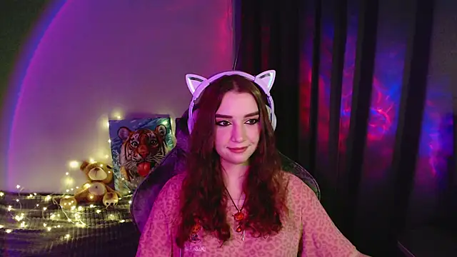 Celia Sensual  online show from July 15, 8:05 pm