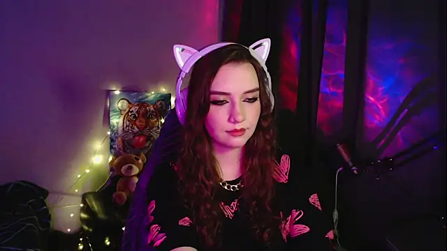 Celia Sensual  online show from April 14, 8:03 pm