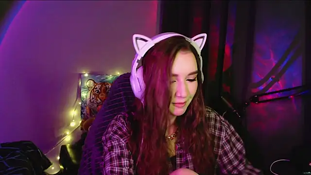 Celia Sensual  online show from May 12, 8:15 pm