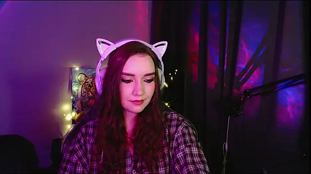 Celia Sensual  online show from May 18, 7:07 pm