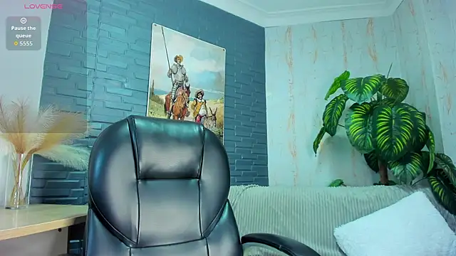 shirley taylor  online show from April 14, 11:48 am