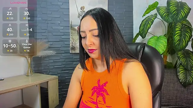 shirley taylor  online show from April 1, 11:33 am