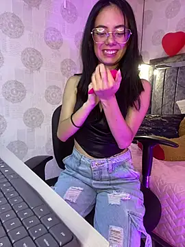 Sapphire pink online show from March 10, 7:51 pm