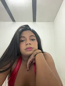 cata rosse  online show from May 31, 6:31 pm
