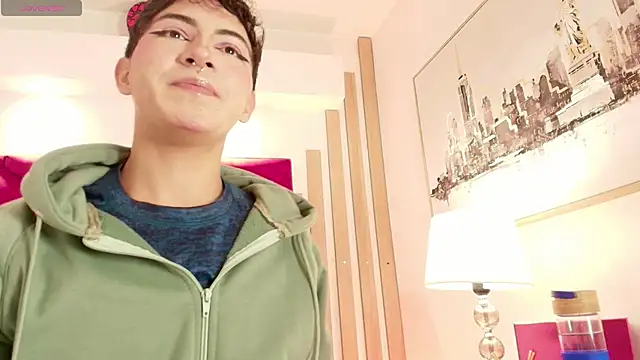 Cristopher Wild online show from March 18, 8:32 pm