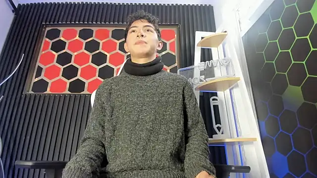Cristopher Wild online show from April 5, 8:26 pm