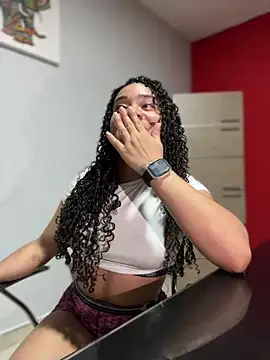 Snapshot of Dafnelys chatting on March 30, 11:39 pm Dafnelys online show from March 30, 11:39 pm