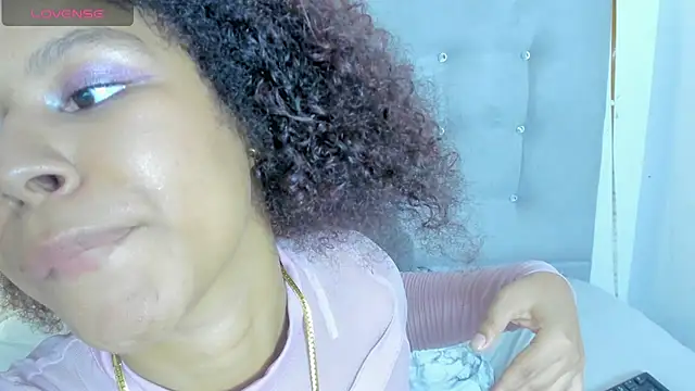tatianasquirthot online show from June 1, 7:13 pm