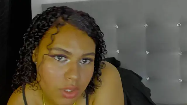 Snapshot of tatianasquirthot chatting on July 11, 7:14 pm tatianasquirthot online show from July 11, 7:14 pm