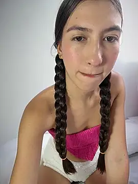 sara omi online show from March 27, 7:59 pm