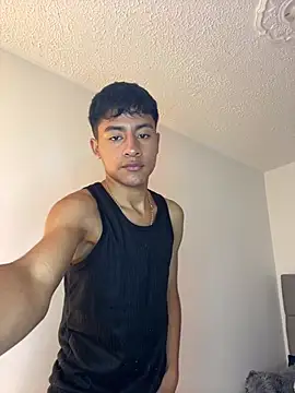 Snapshot of Sebas_fire4 chatting on July 8, 10:32 pm Sebas fire4 online show from July 8, 10:32 pm