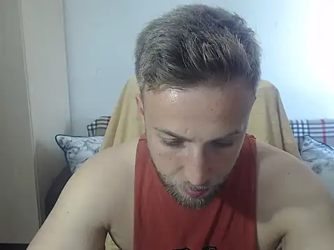 Snapshot of BlondEagleMuscle chatting on June 5, 2:56 pm BlondEagleMuscle online show from June 5, 2:56 pm