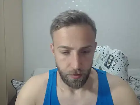 Snapshot of BlondEagleMuscle chatting on April 23, 9:16 am BlondEagleMuscle online show from April 23, 9:16 am