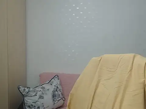 Snapshot of BlondEagleMuscle chatting on May 27, 6:59 pm BlondEagleMuscle online show from May 27, 6:59 pm