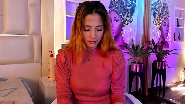 ZoeTaylorl online show from April 18, 11:01 am