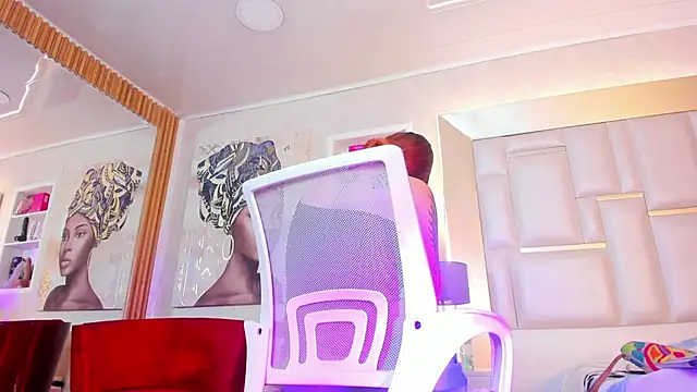 Snapshot of ZoeTaylorl chatting on May 27, 12:45 pm ZoeTaylorl online show from May 27, 12:45 pm