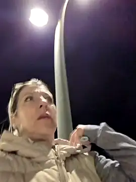 ManuelaX online show from February 14, 7:14 pm