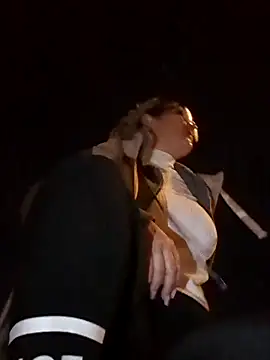 ManuelaX online show from February 16, 6:39 pm