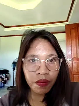 jyannie online show from March 7, 12:28 am