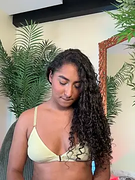 SoyJuliana 19 online show from March 15, 4:08 am