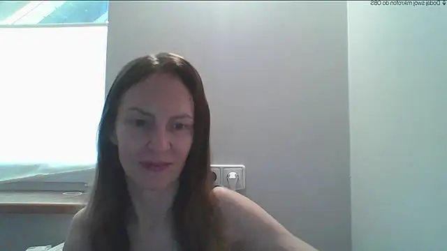 Snapshot of AnnaTight chatting on May 29, 8:20 am AnnaTight online show from May 29, 8:20 am