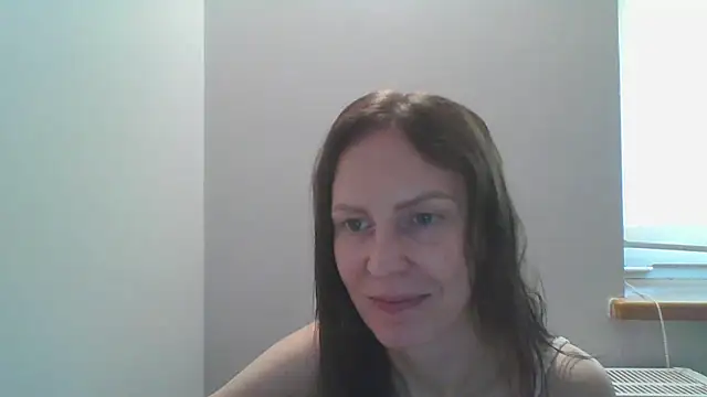 Snapshot of AnnaTight chatting on June 26, 8:31 am AnnaTight online show from June 26, 8:31 am